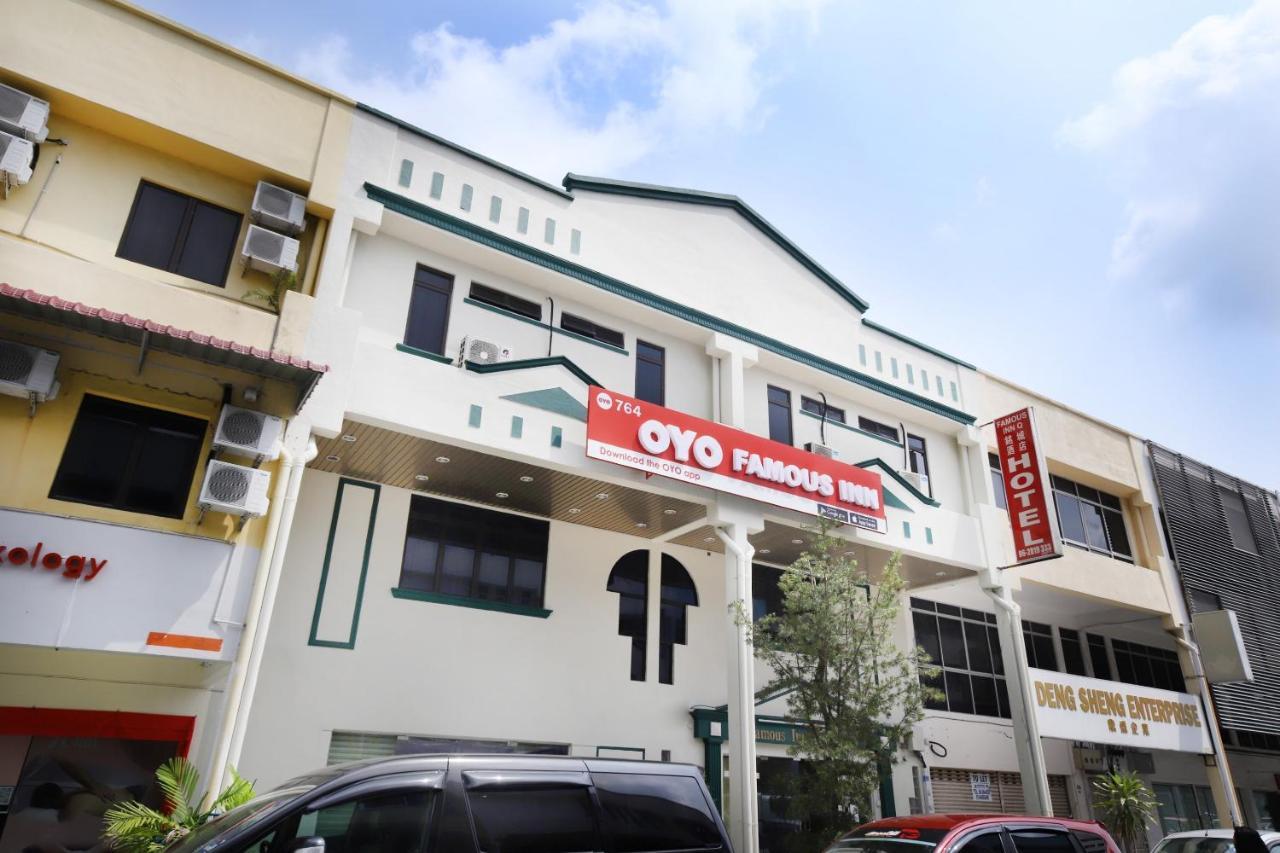 โอโย 764 โฮเต็ล เฟมัส อินน์ Malacca ภายนอก รูปภาพ
